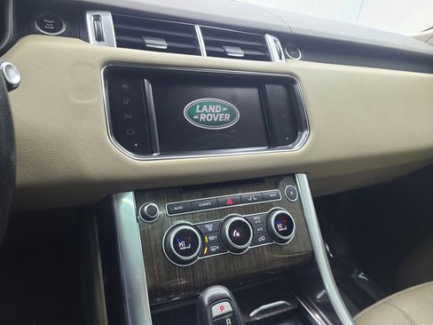Used 2016 Land Rover Range Rover Sport HSE image 26