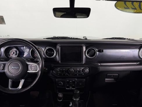 Used 2022 Jeep Wrangler Unlimited Sahara AWD/4WD image 35