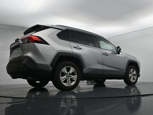Used 2021 Toyota RAV4 XLE w/ Convenience Package AWD/4WD image 23