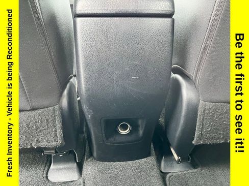 Used 2016 Toyota RAV4 XLE AWD/4WD image 32