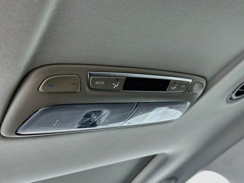 Used 2025 Kia Telluride S FWD image 28
