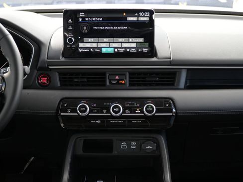 New 2025 Honda Pilot Touring image 27