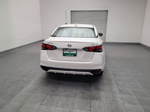 Used 2020 Nissan Versa SV FWD image 7