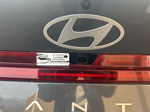 New 2026 Hyundai Elantra SEL Sport Premium FWD image 28