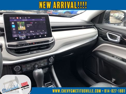 Used 2022 Jeep Compass Limited image 15