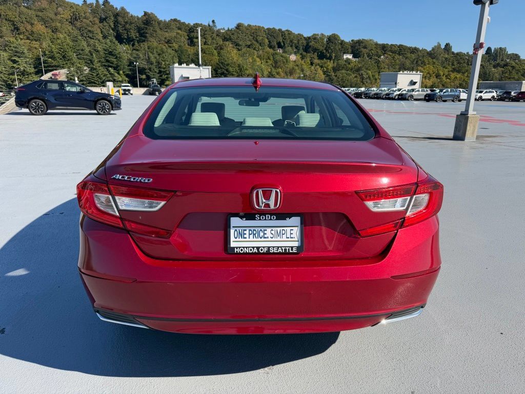 Used 2018 Honda Accord LX image 4