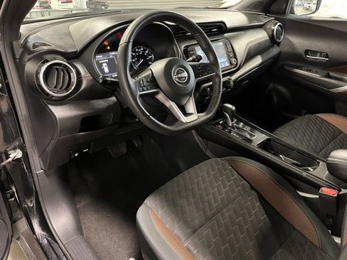 Used 2024 Nissan Kicks SR image 19