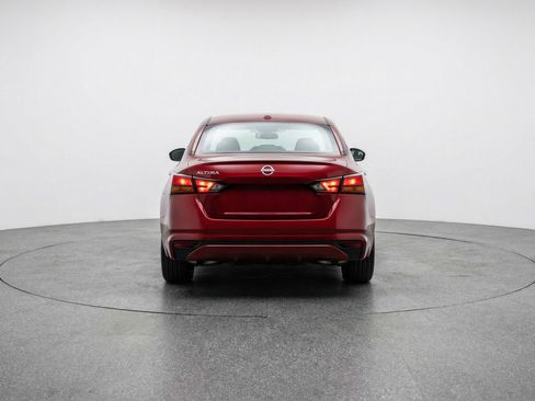 Used 2025 Nissan Altima 2.5 SV image 7