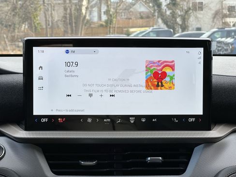 New 2025 Ford Explorer Active w/ Active Comfort Package image 18