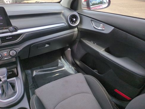 Used 2023 Kia Forte LXS w/ LXS Technology Package FWD image 16
