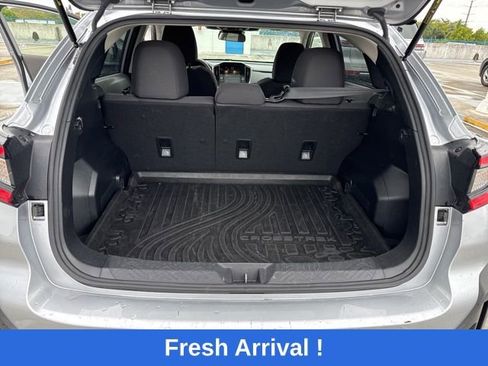 Used 2025 Subaru Crosstrek 2.0i Premium image 12
