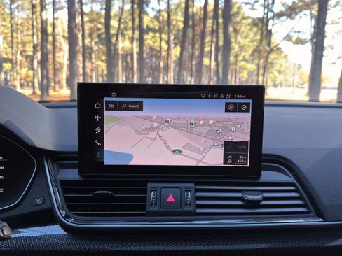 Used 2024 Audi SQ5 Premium Plus image 5