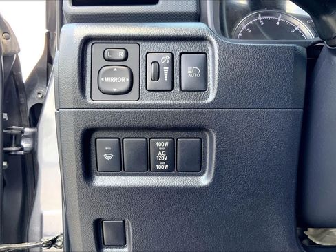 Used 2021 Toyota 4Runner Limited AWD/4WD image 65