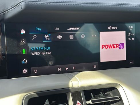 Used 2021 Porsche Taycan 4S image 30