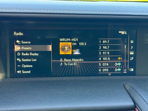 Used 2018 Lexus LC 500 Coupe w/ Performance Package RWD image 23