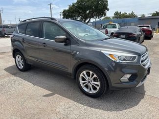 Used 2017 Ford Escape SE w/ Equipment Group 201A FWD video 1
