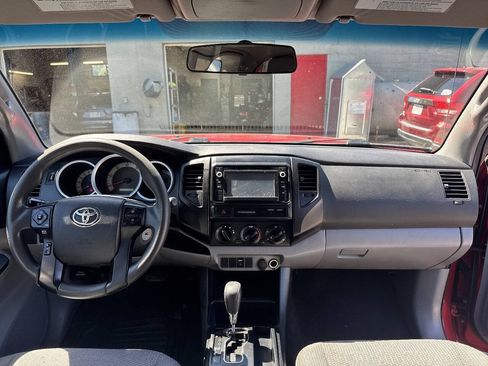 Used 2015 Toyota Tacoma 2WD Access Cab image 18