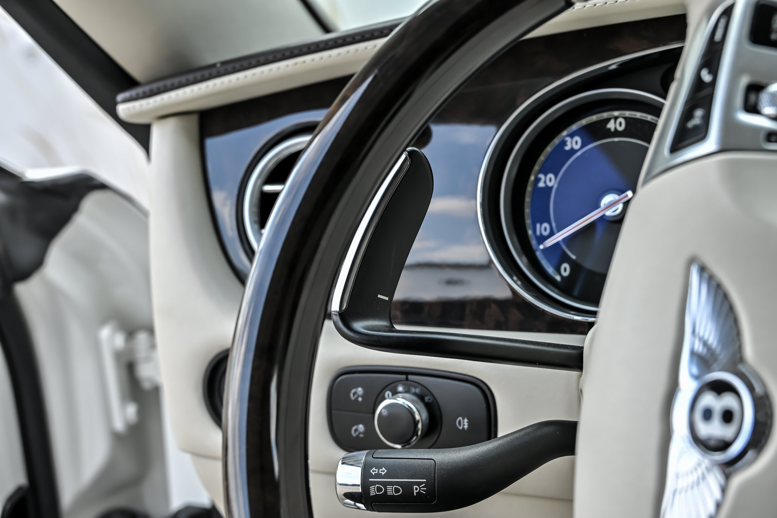 Used 2014 Bentley Continental GT AWD/4WD image 37