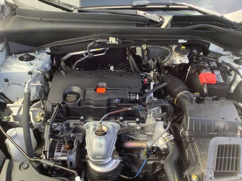Used 2025 Honda HR-V Sport image 8