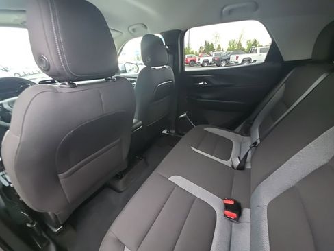 Used 2023 Chevrolet TrailBlazer LT FWD image 14