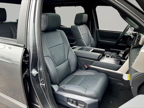 New 2026 Toyota Tundra Platinum AWD/4WD image 19