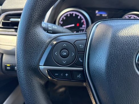 Used 2024 Toyota Camry LE image 28