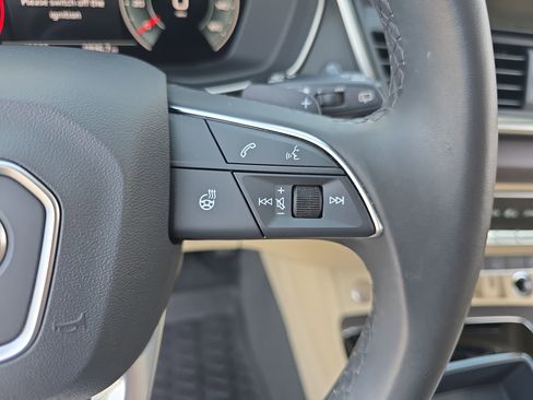 Used 2023 Audi Q5 2.0T Prestige w/ Prestige Package AWD/4WD image 18