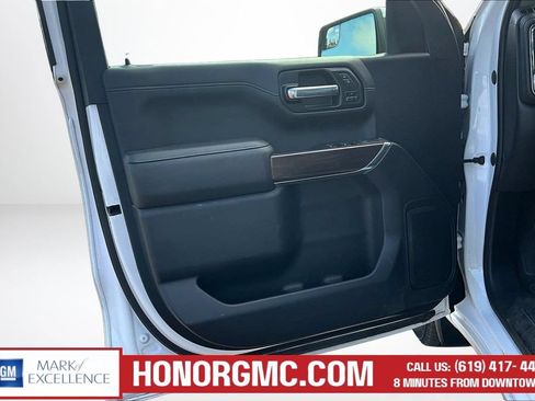 Used 2021 GMC Sierra 1500 SLT w/ SLT Convenience Package AWD/4WD image 21