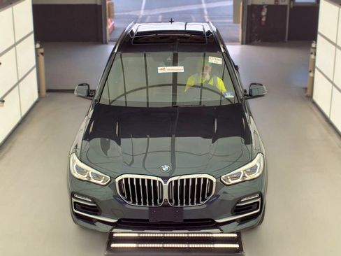 Used 2020 BMW X5 xDrive40i w/ Executive Package AWD/4WD image 3