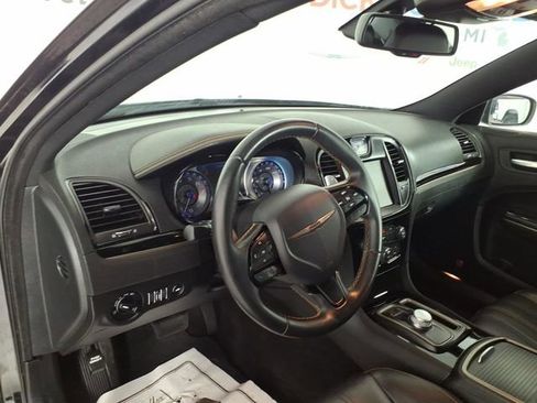 Used 2016 Chrysler 300 S AWD/4WD image 13