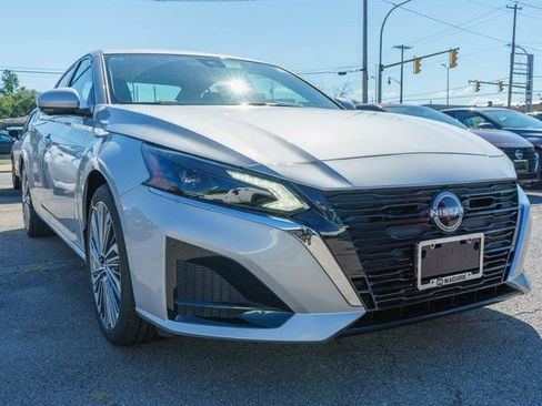 New 2025 Nissan Altima 2.5 SL image 4