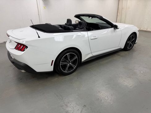 Used 2025 Ford Mustang Premium RWD image 11