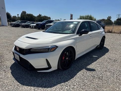 Used 2025 Honda Civic Type R image 1