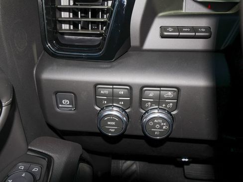 New 2026 GMC Sierra 2500 AT4X w/ LPO, Black Badging Package AWD/4WD image 26