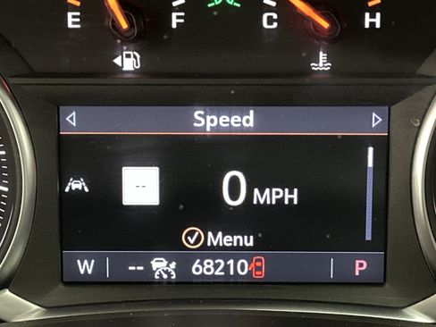 Used 2022 GMC Terrain SLT w/ Infotainment Package II AWD/4WD image 27