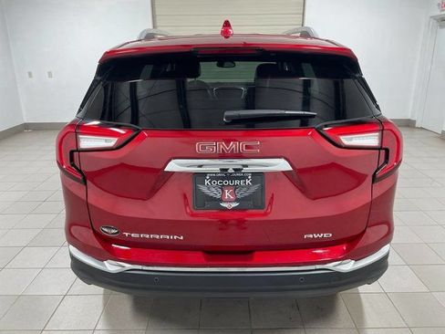 Used 2023 GMC Terrain SLT AWD/4WD image 5