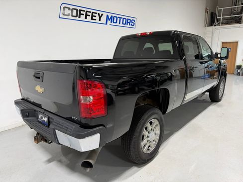 Used 2011 Chevrolet Silverado 2500 LTZ w/ LTZ Plus Package image 6