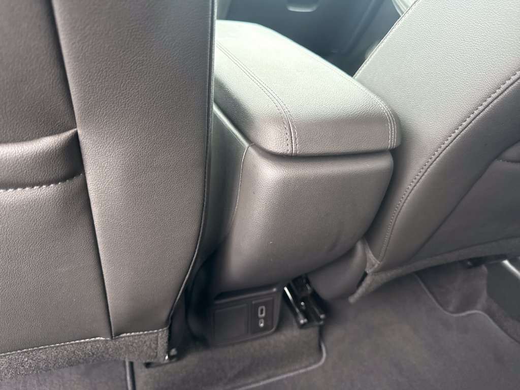 Used 2024 Buick Encore GX Sport Touring FWD image 12