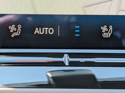 New 2026 Volkswagen Tiguan SEL R-Line AWD/4WD image 26