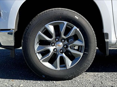 New 2025 Chevrolet Silverado 1500 LT image 8