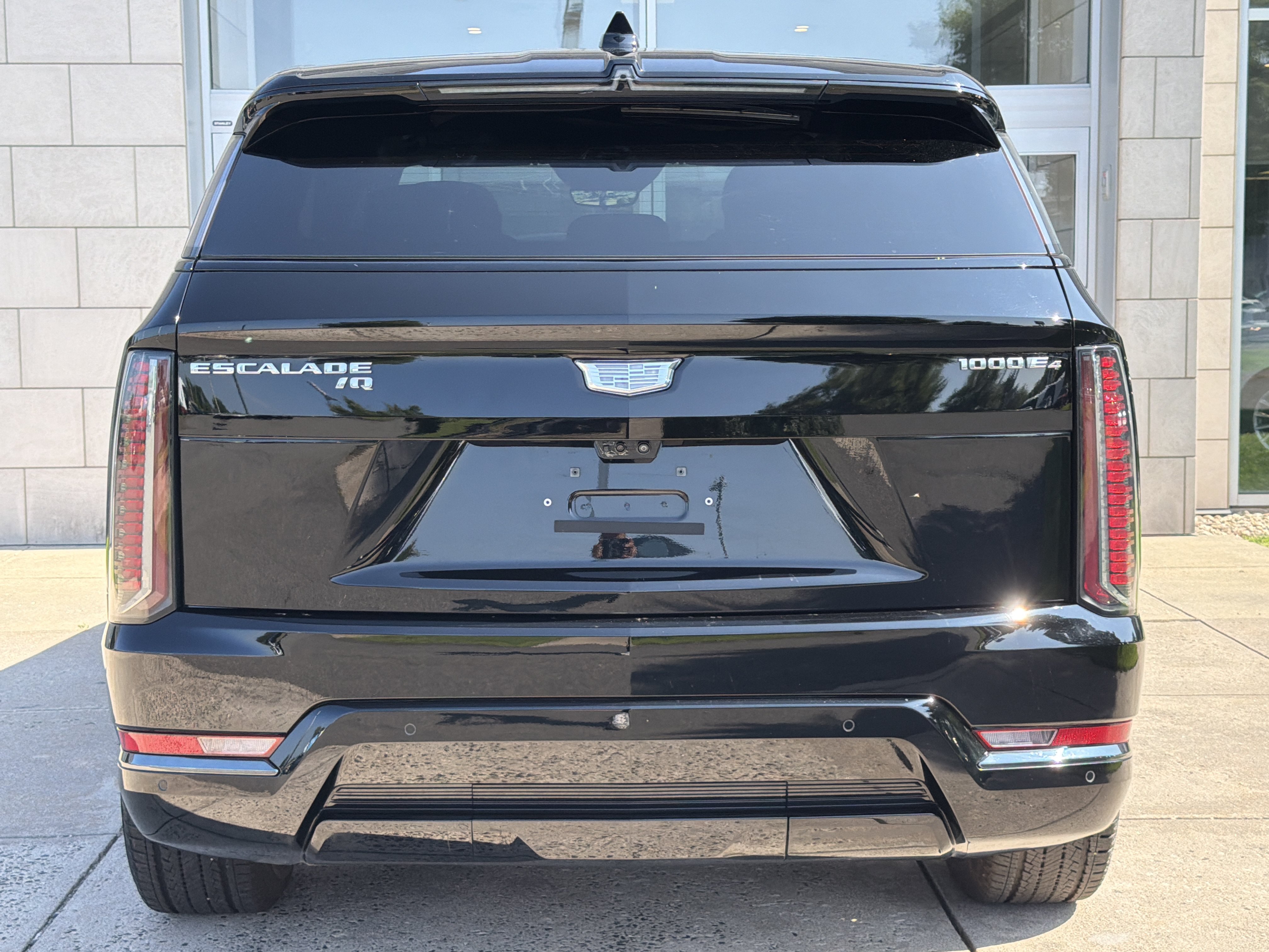 Used 2025 Cadillac Escalade IQ Sport 2 AWD/4WD image 7