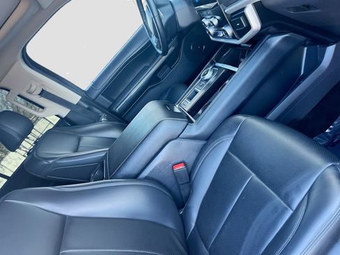 Used 2023 Ford Expedition XLT RWD image 31