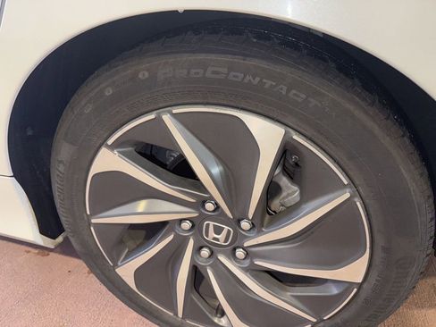 Used 2019 Honda Insight Touring image 14