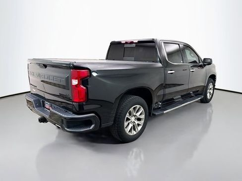Used 2022 Chevrolet Silverado 1500 High Country w/ Technology Package AWD/4WD image 9