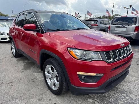 Used 2018 Jeep Compass Latitude FWD image 6