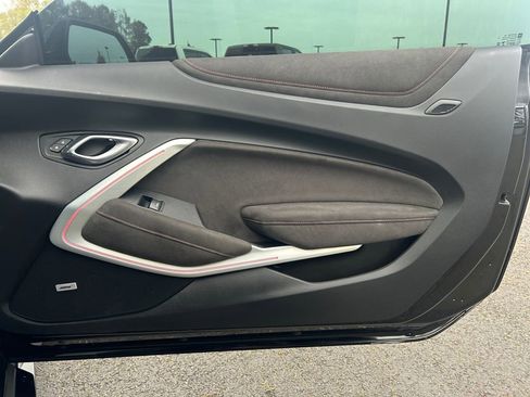 Used 2022 Chevrolet Camaro ZL1 image 26