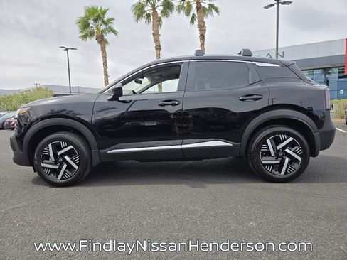 New 2026 Nissan Kicks SV w/ Charging Package FWD image 3