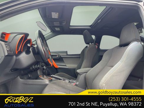 Used 2015 Scion tC FWD image 29