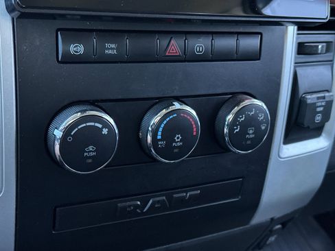 Used 2011 RAM 3500 SLT w/ Protection Group AWD/4WD image 17