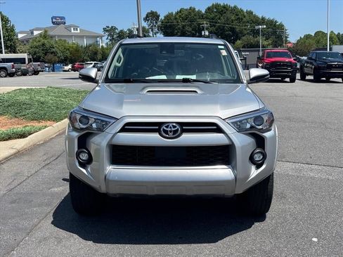 Used 2022 Toyota 4Runner TRD Off-Road Premium AWD/4WD image 22